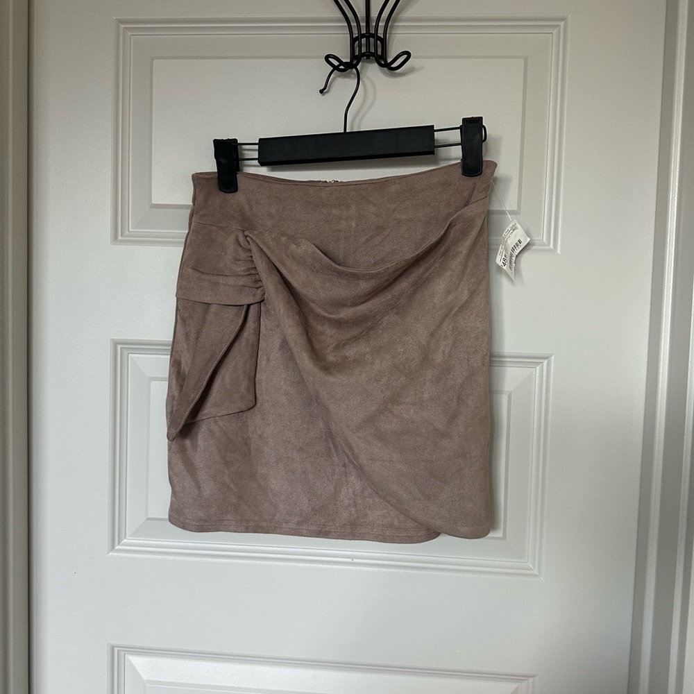 Impeccable Pig Suede Feel Mini Skirt